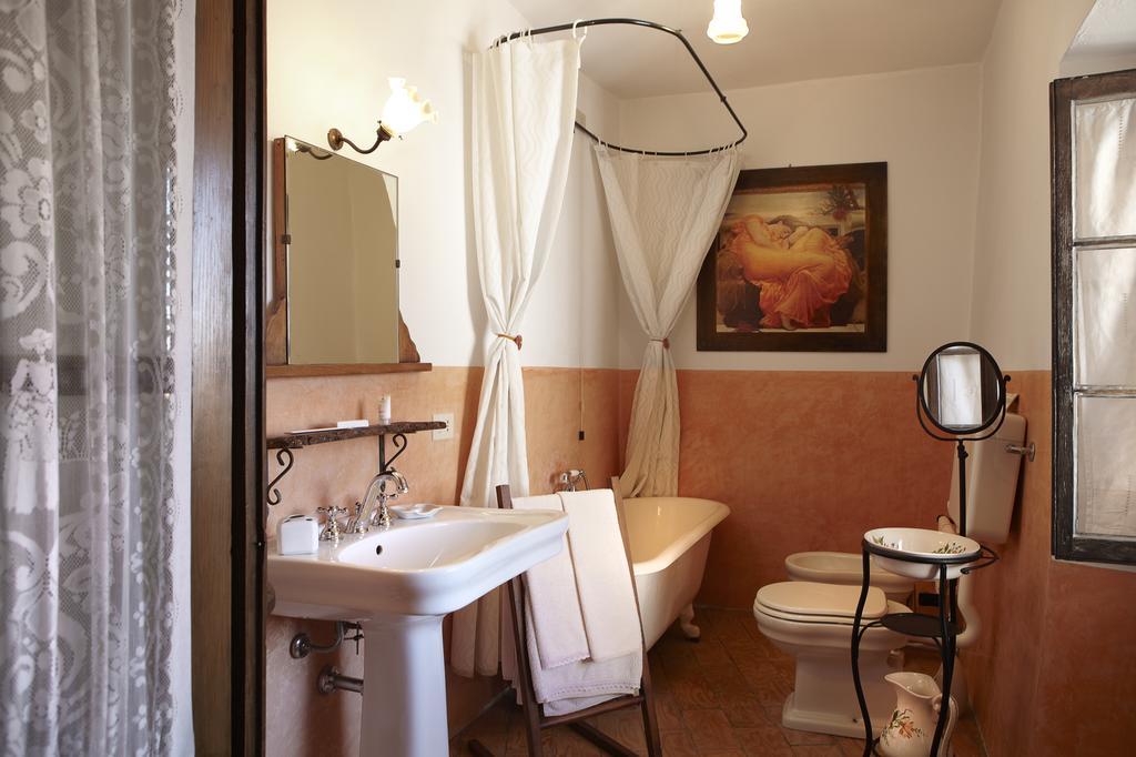 Antico Borgo Sanda Lago Maggiore Casalzuigno エクステリア 写真